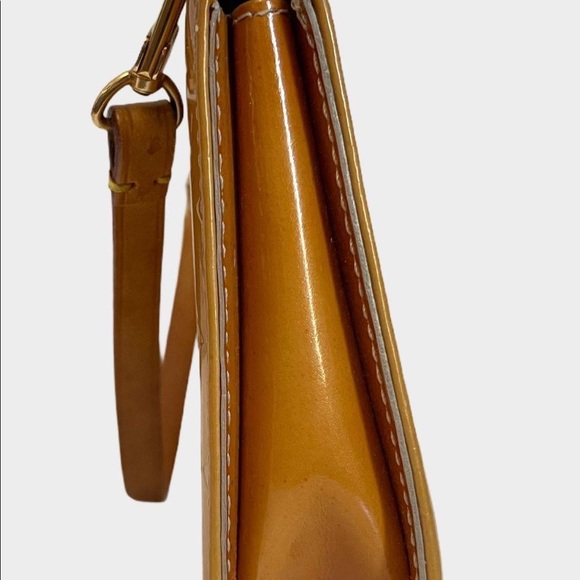 Louis Vuitton - Picture 10 of 10